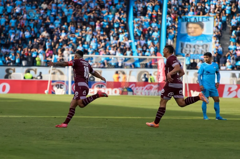 Con dos goles de Jeisson Vargas le dan la victoria a CD La Serena ante Iquique