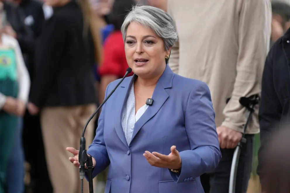 “La democracia habló fuerte y claro”: Jeannette Jara reconoce derrota y felicita a José A. Kast