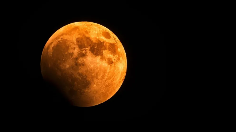 Luna de Sangre, eclipses y estrellas fugaces: los imperdibles del calendario astronómico 2026